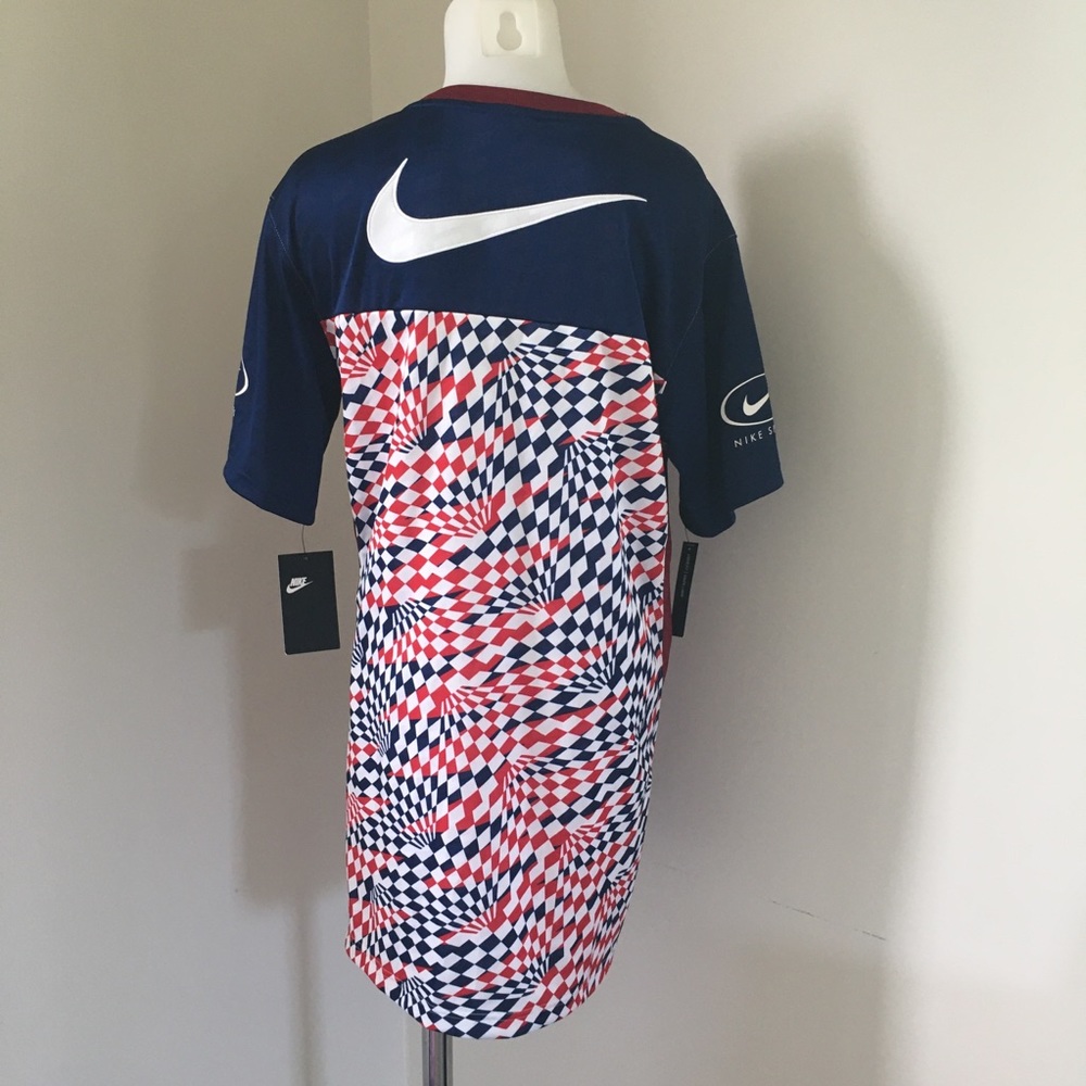 NEW Nike Sportswear Jersey Dress Size M